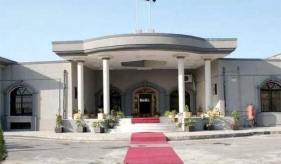 سابق نیوی افسران