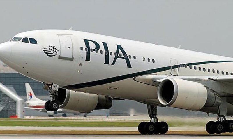 پی آئی اے پروازیں